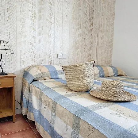 F105 - Dos Dormitorios, Terraza Y A/c En * Fornells (Menorca)