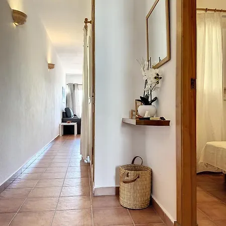 Apartamento F105 - Dos Dormitorios, Terraza Y A/c En